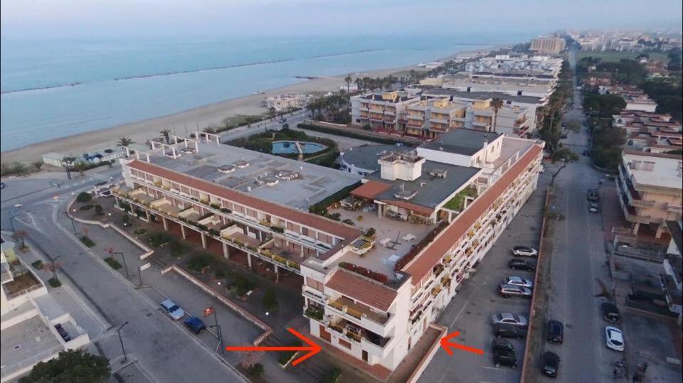 Le Rose Beach&Suites Martinsicuro Extérieur photo